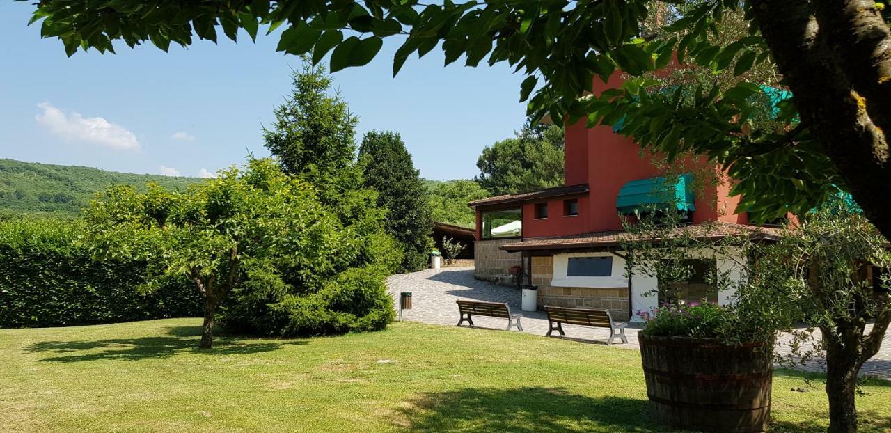 Agriturismo Ricciardelli Contrada (Campania) Exterior photo